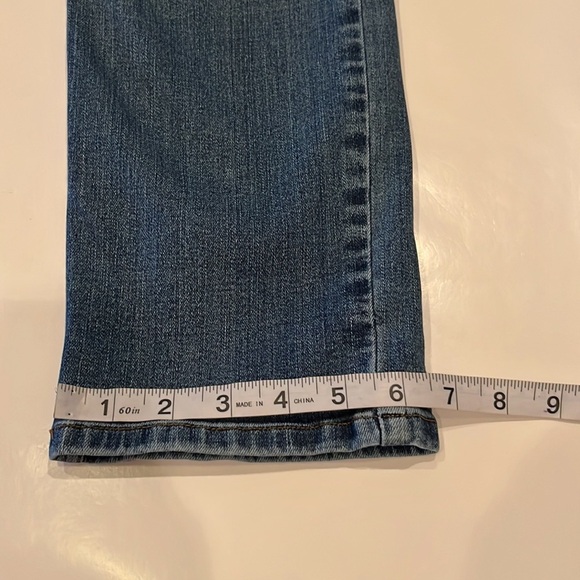 Duluth Trading Co. Straight Leg High Rise Size 12 x 33 - Picture 8 of 16